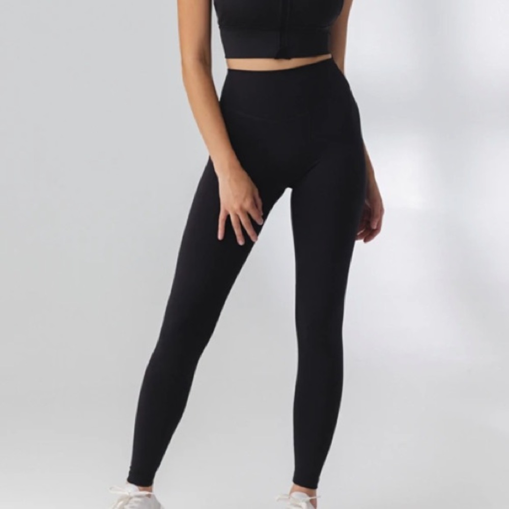 Balance Athletica Tenacity Pant-Midnight- Size Small